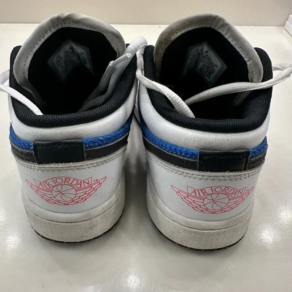 Air Jordan 1 Low SE sneakers blue, white, and black colorway size 3.5Y Logo - Picture 2 of 6